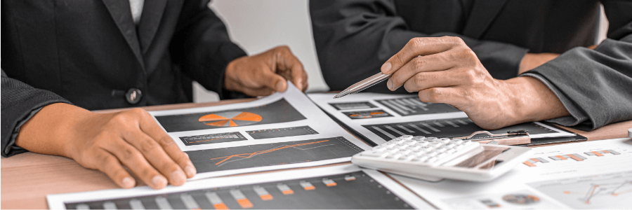 Ignite Business Growth in 2026: 4 Ways PEO Helps Brokers Succeed